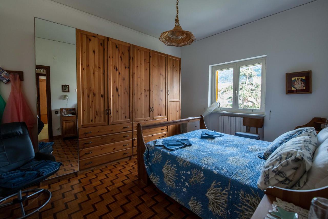 Virginia'S Guest House Сорренто Екстер'єр фото